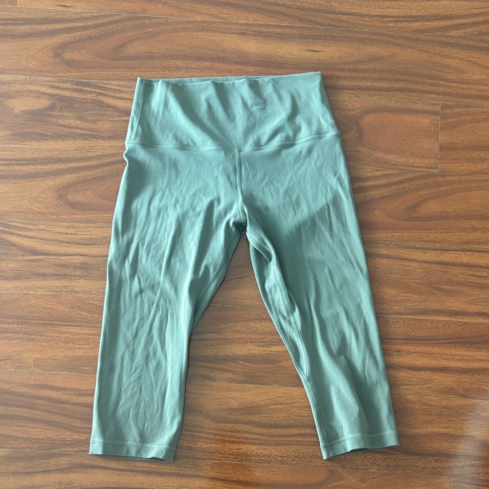 Lululemon Athletica Size 8 Green Leggings